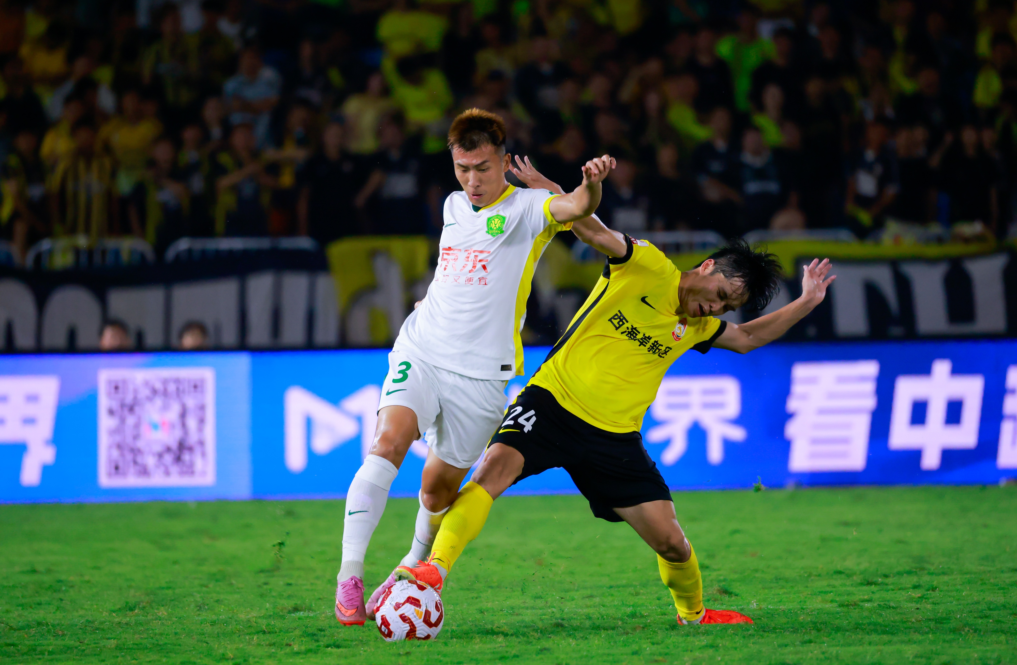 半岛体育在线网站-何宇鹏发文：终于重回我挚爱的绿茵场，能为国安踢球真的很幸福