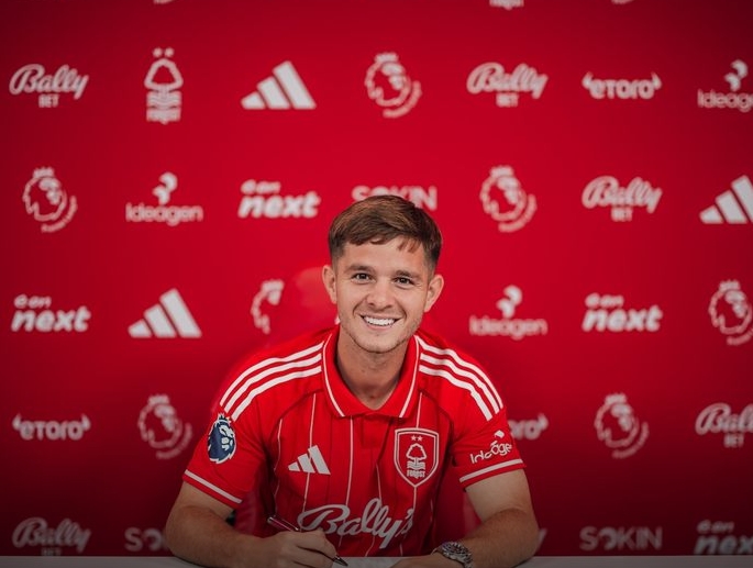 赛事资讯-官方：麦卡蒂总价3000万镑转会诺丁汉森林，曼城保留回购+二转