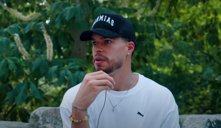 在线体育-波特：朋友大部分都成家了 在NBA频繁出差常自己在酒店真的很孤独