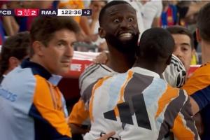 三人染红！裁判报告：吕迪格扔东西，巴斯克斯做手势贝林冲向裁判